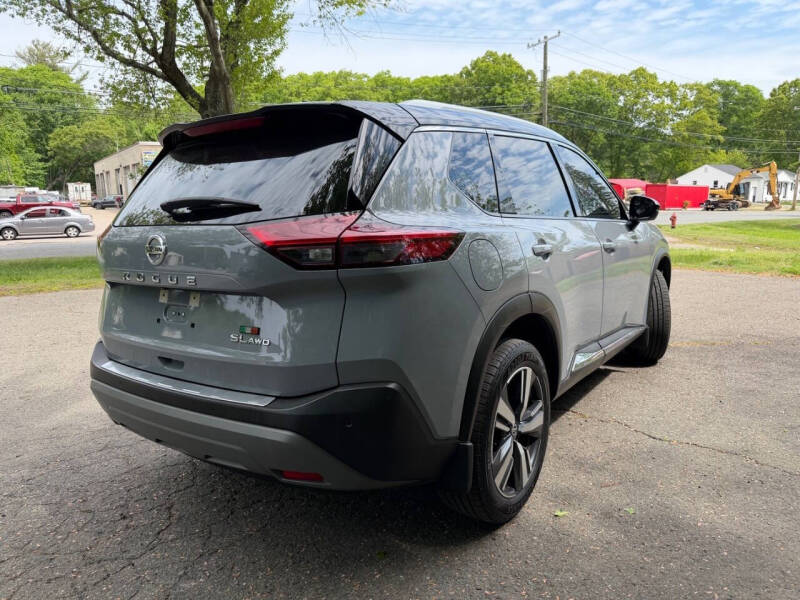 2021 Nissan Rogue SL