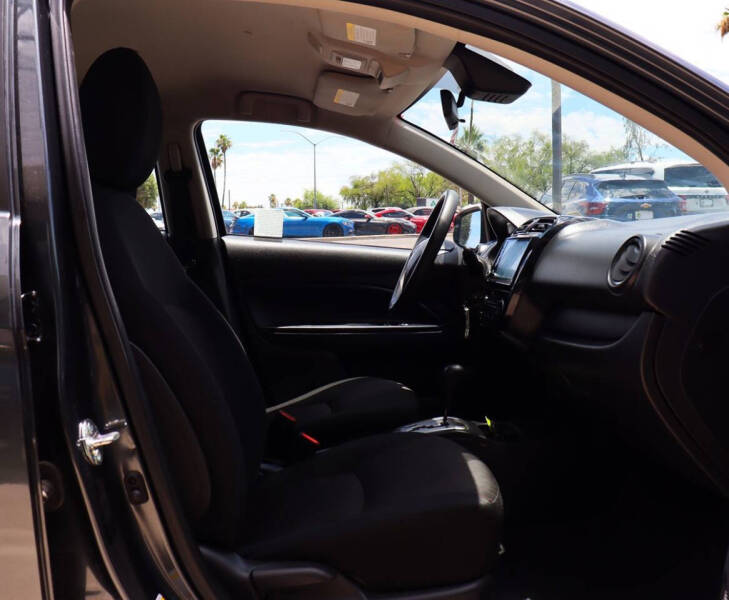 2024 Mitsubishi Mirage ES