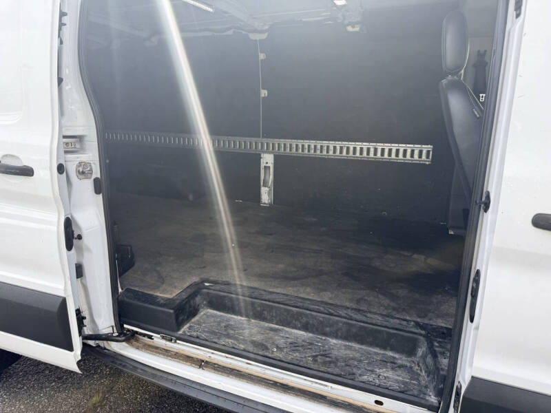 2021 Ford Transit 250