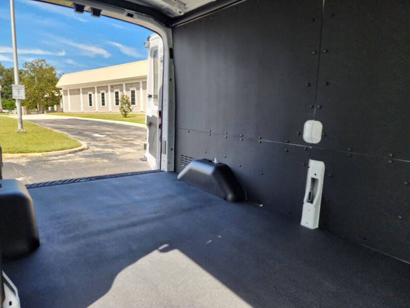 2025 Ford Transit 250