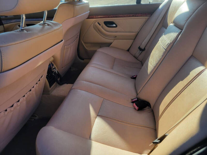 2000 BMW 5 Series 528i