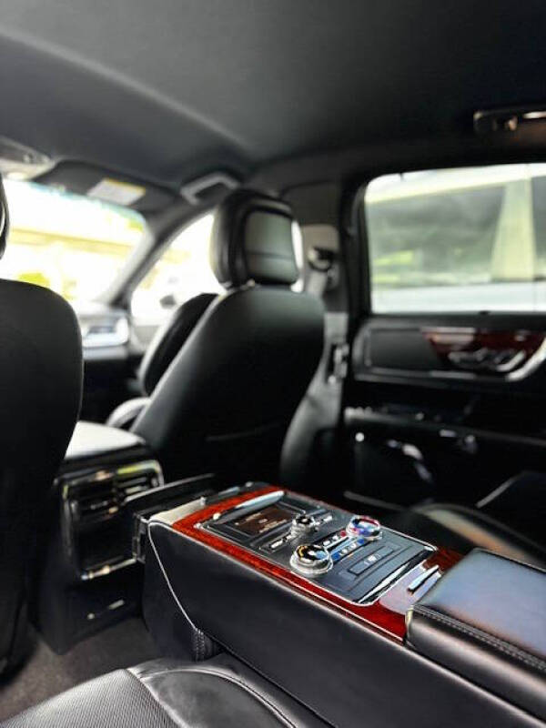 2019 Lincoln Continental Livery