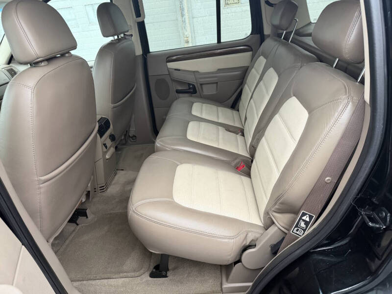 2002 Ford Explorer Eddie Bauer