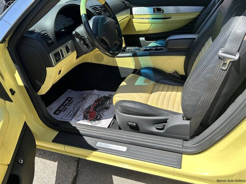 2002 Ford Thunderbird Deluxe