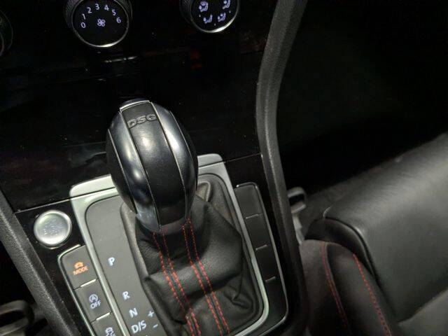 2019 Volkswagen Golf GTI SE