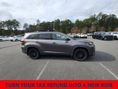 2019 Toyota Highlander SE