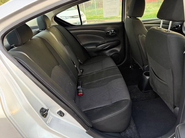 2019 Nissan Versa SV