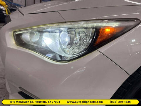 2015 Infiniti Q50 Premium