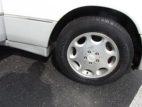 1992 Mercedes-Benz 400-Class 400 SE