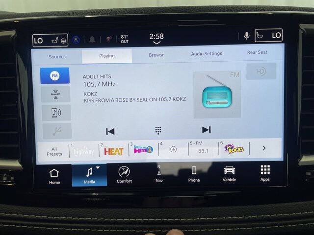 2026 Chrysler Pacifica Select