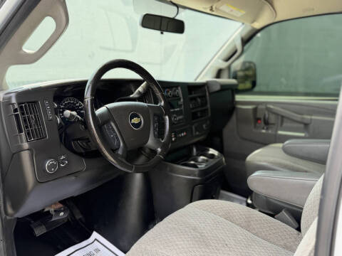 2020 Chevrolet Express 2500