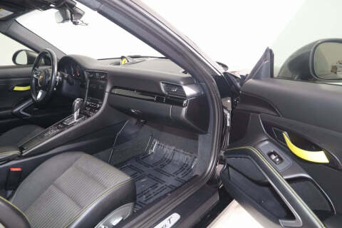 2019 Porsche 911 Carrera