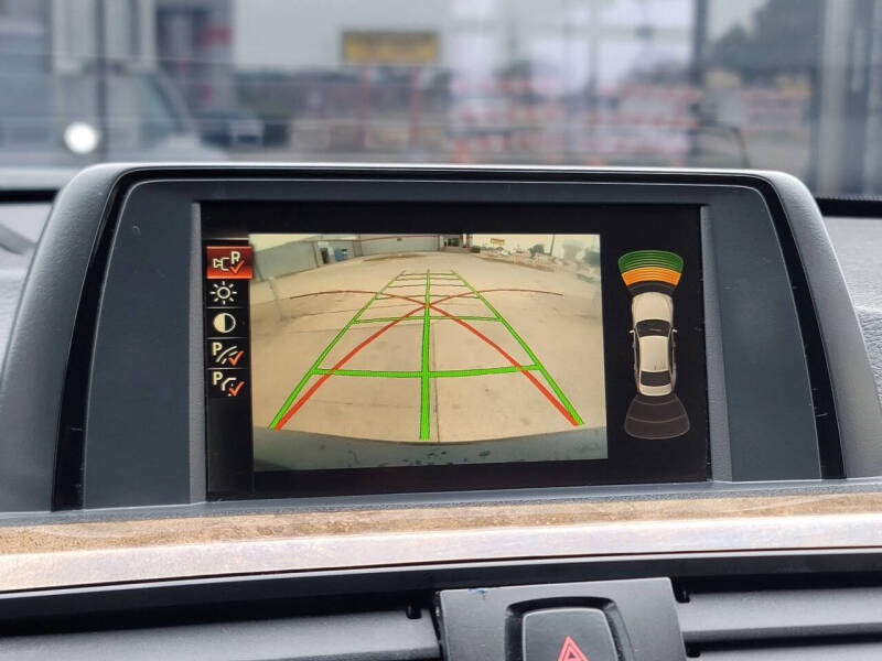 2015 BMW 3 Series 328i