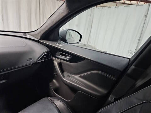 2020 Jaguar F-PACE 25t R-Sport