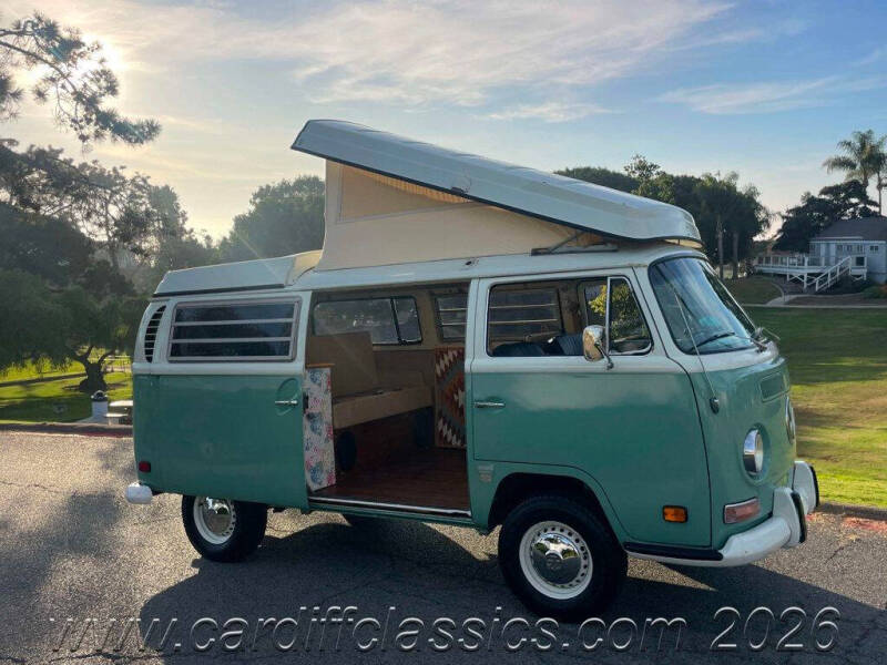 1971 Volkswagen Westfalia Pop Up