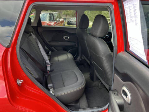 2016 Kia Soul +