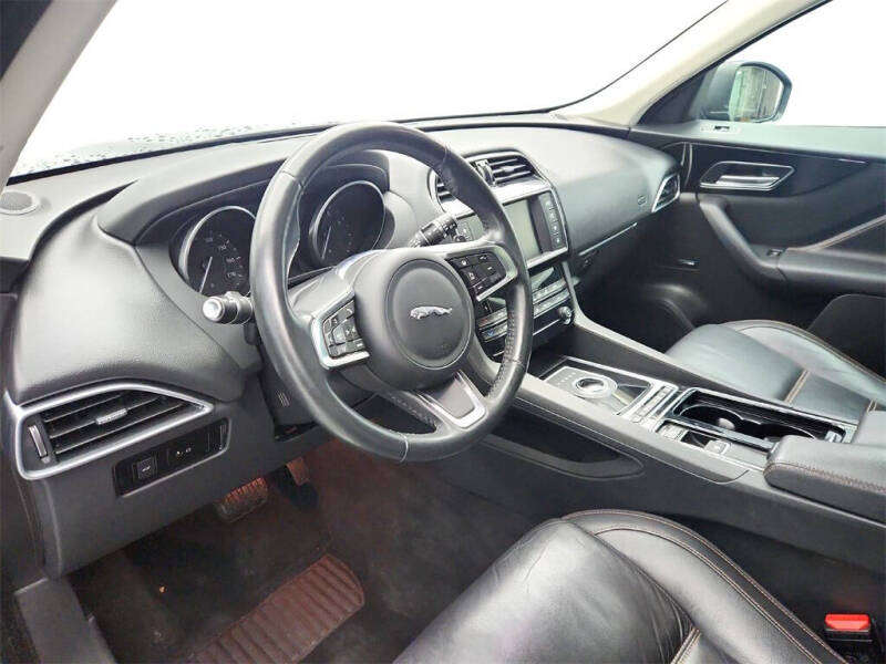 2018 Jaguar F-PACE 25t Prestige