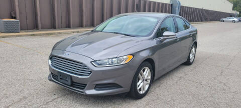 2014 Ford Fusion for sale at EXPRESS MOTORS in Grandview MO