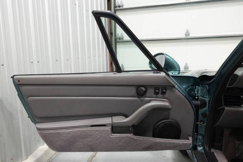 1995 Porsche 911 Carrera