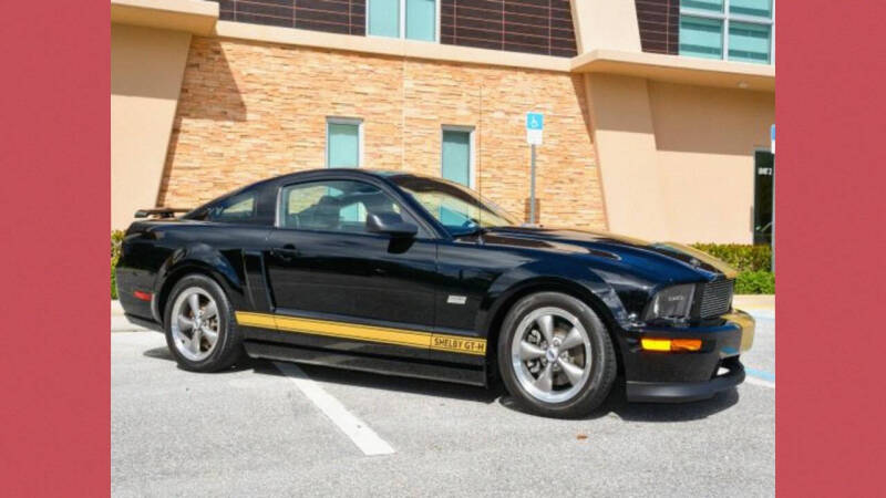 2006 Ford Mustang GT Deluxe