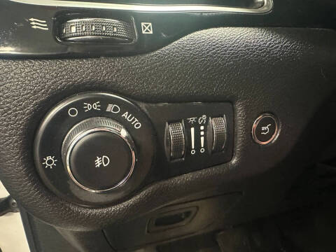 2020 Jeep Cherokee Altitude