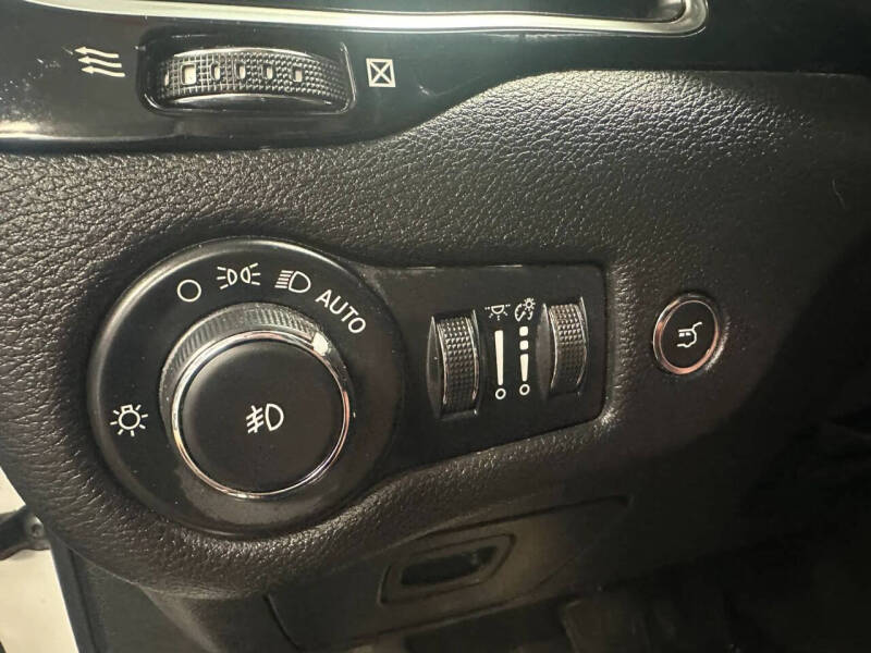 2020 Jeep Cherokee Altitude