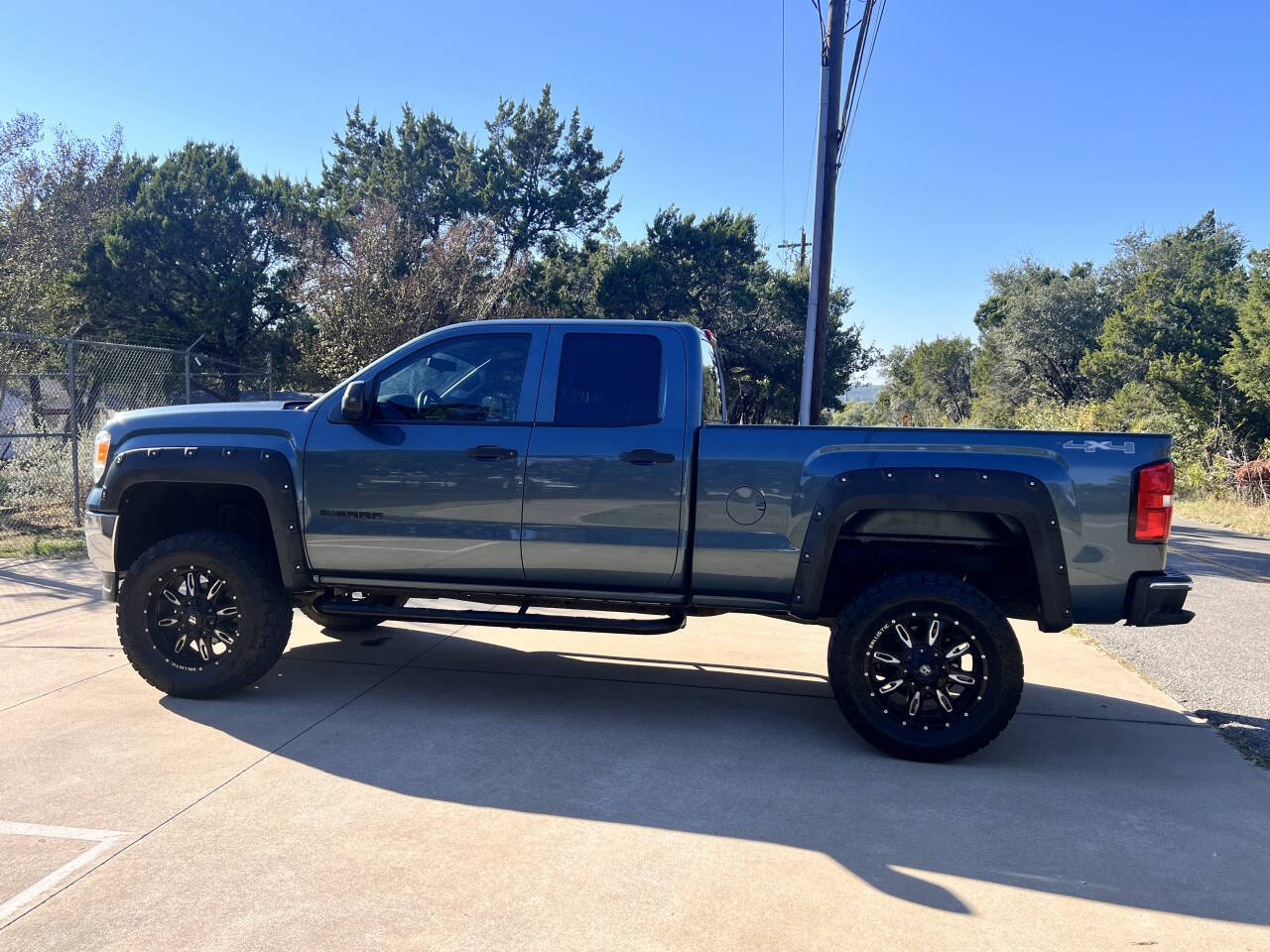 Used Car 2014 Gmc Sierra 1500  Base 4x4 4dr Double Cab 6.5 Ft. Sb For Sale Under $20,000 In Austin, Texas