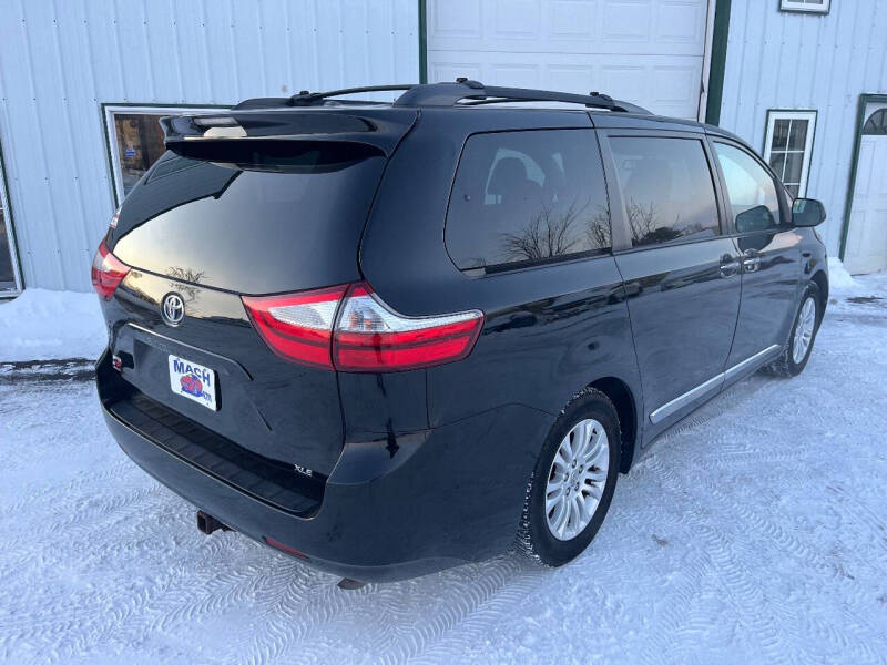 2015 Toyota Sienna XLE 8-Passenger