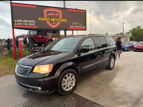 2016 Chrysler Town and Country Touring