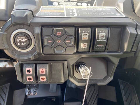 2025 Can-Am Commander Max XT-P 1000R