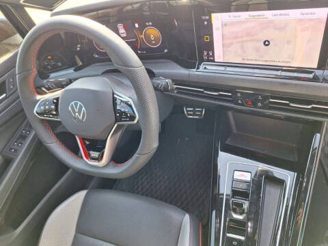 2024 Volkswagen Golf GTI Autobahn