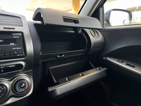 2013 Scion xD