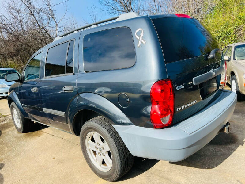 2008 Dodge Durango SXT photo 2