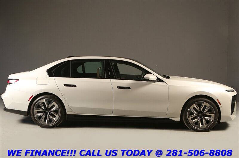 2024 BMW 7 Series 750e xDrive