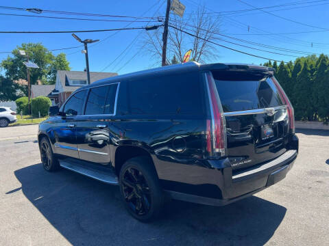 2015 Cadillac Escalade ESV Luxury