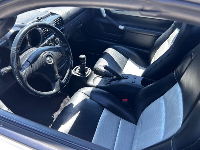 2003 Toyota MR2 Spyder