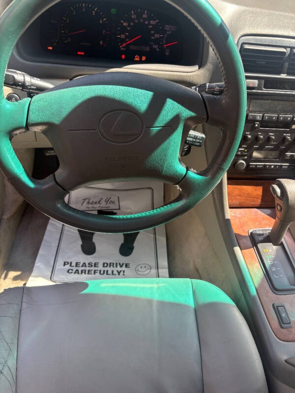 1999 Lexus ES 300