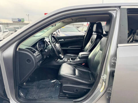 2018 Chrysler 300 Limited