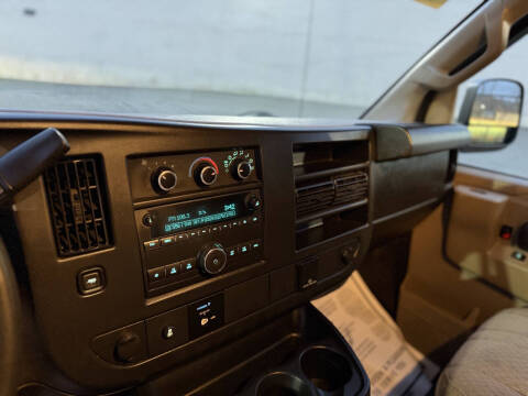 2016 Chevrolet Express 2500