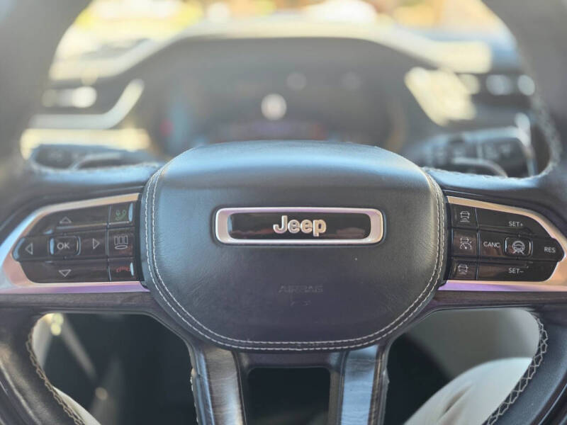 2022 Jeep Grand Cherokee Overland