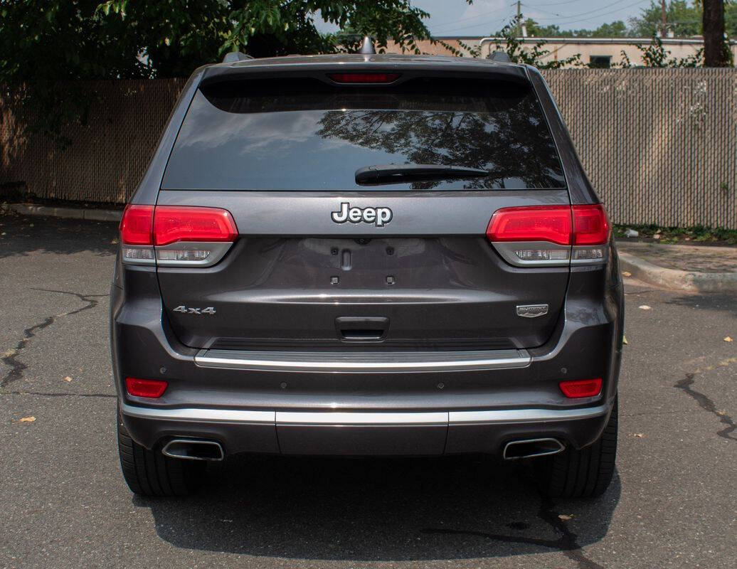 2015 Jeep Grand Cherokee for sale at Vrbo Motors in Linden, NJ