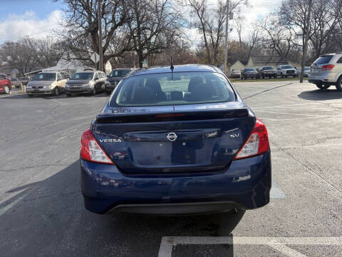 2018 Nissan Versa SV