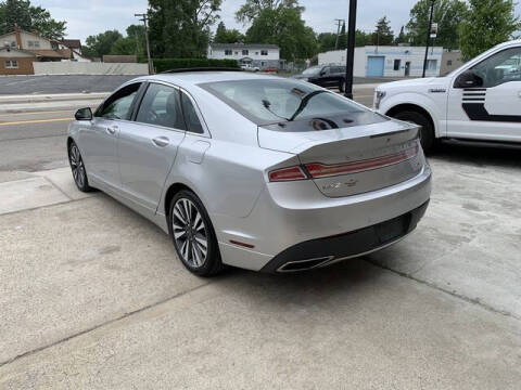 2017 Lincoln MKZ Select