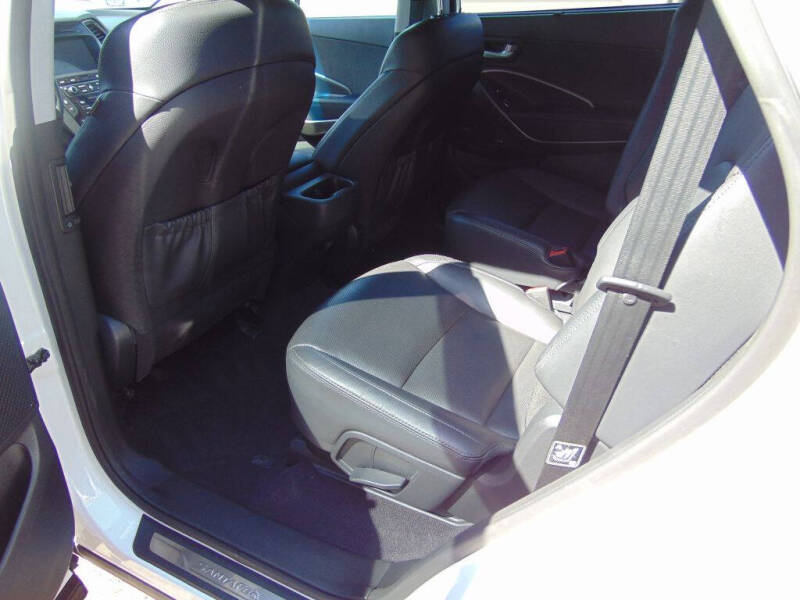 2017 Hyundai Santa Fe Limited Ultimate