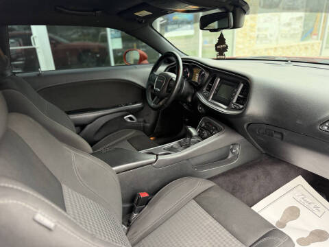 2017 Dodge Challenger SXT