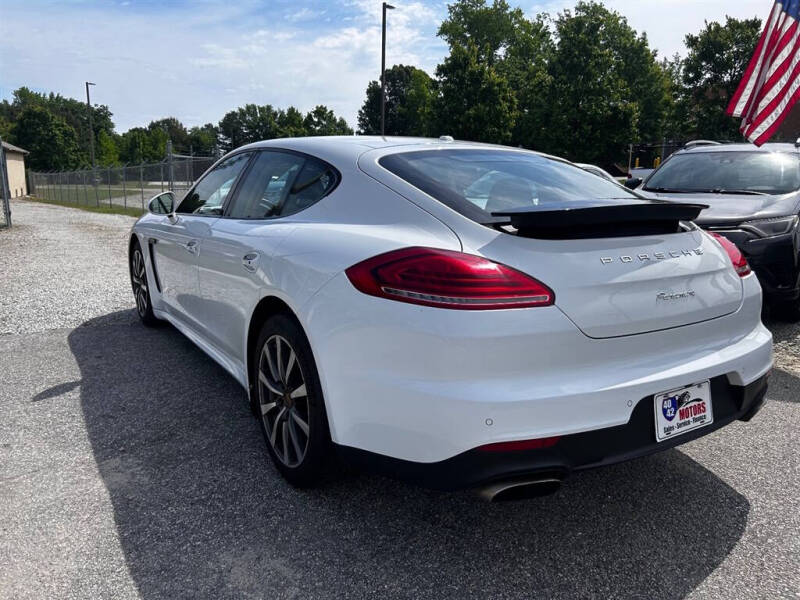 2016 Porsche Panamera 4