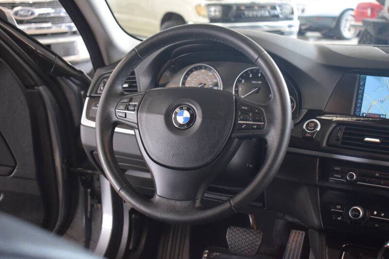 2012 BMW 5 Series 528i