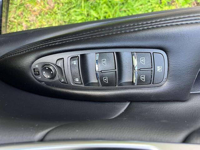 2011 Infiniti M37
