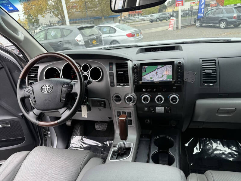 2012 Toyota Sequoia Platinum