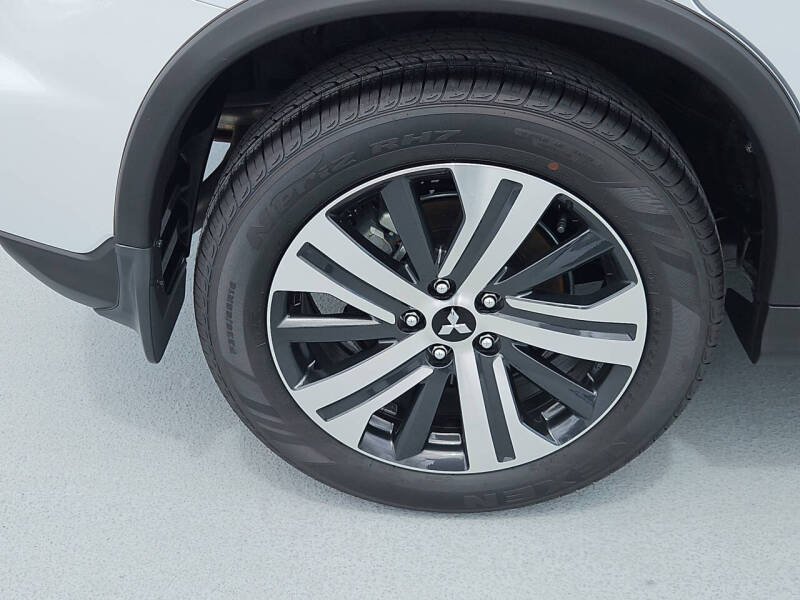 2025 Mitsubishi Outlander Sport ES